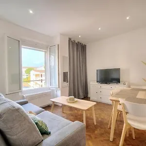 2 Pièces 4 Personnes Rénové Centre Proche Croisette Palais Festival - Internet Gratuit - Climatisation - Non Fumeur Appartement
